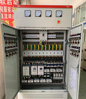 除塵設備軟啟動柜.jpg